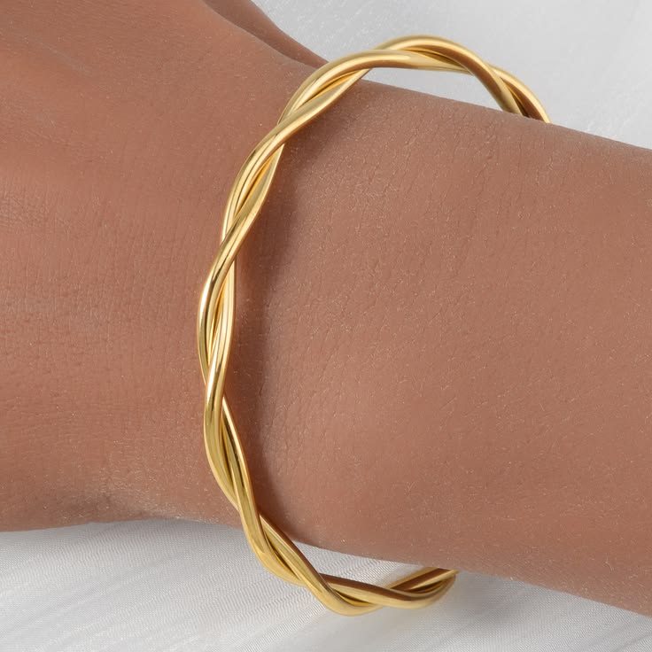 Twisted Cuff