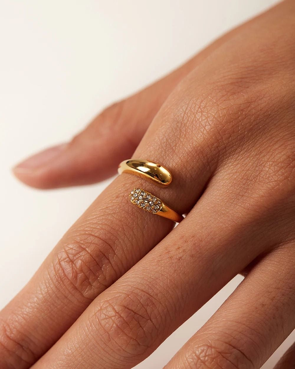 Sparkle Snake Ring